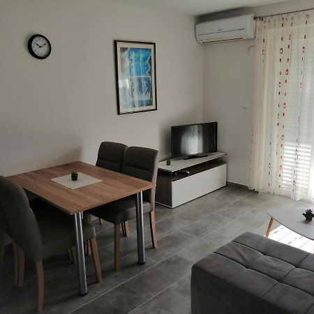 Apartmani Grabovcic Punat Exterior photo