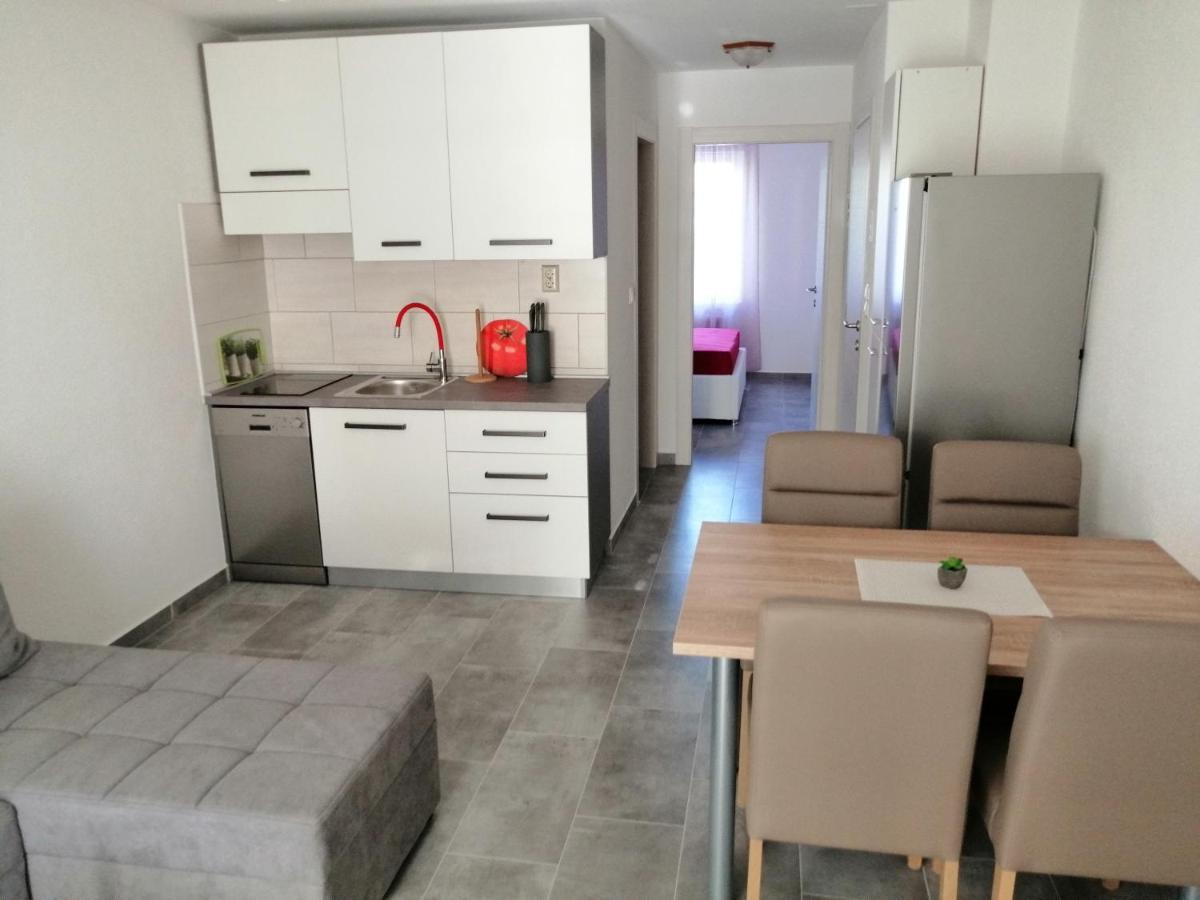 Apartmani Grabovcic Punat Exterior photo
