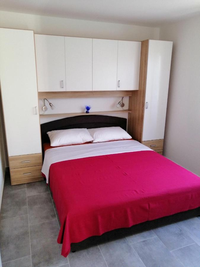 Apartmani Grabovcic Punat Exterior photo
