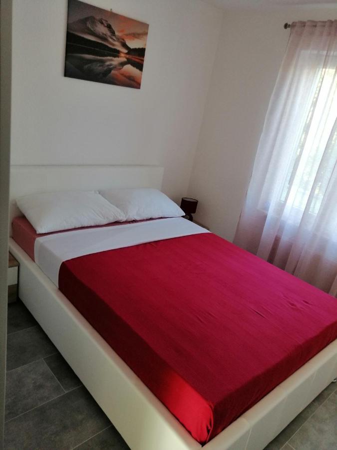 Apartmani Grabovcic Punat Exterior photo