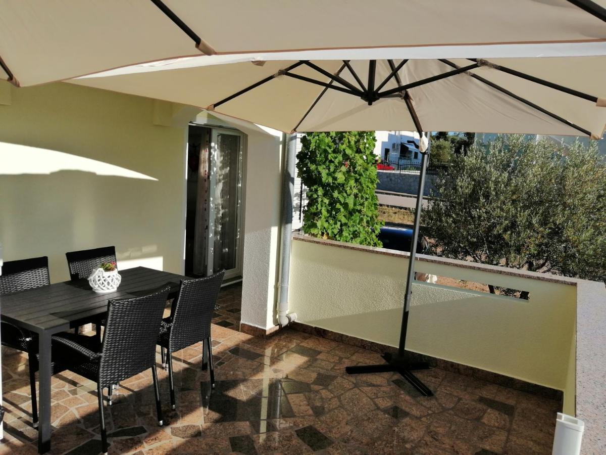 Apartmani Grabovcic Punat Exterior photo